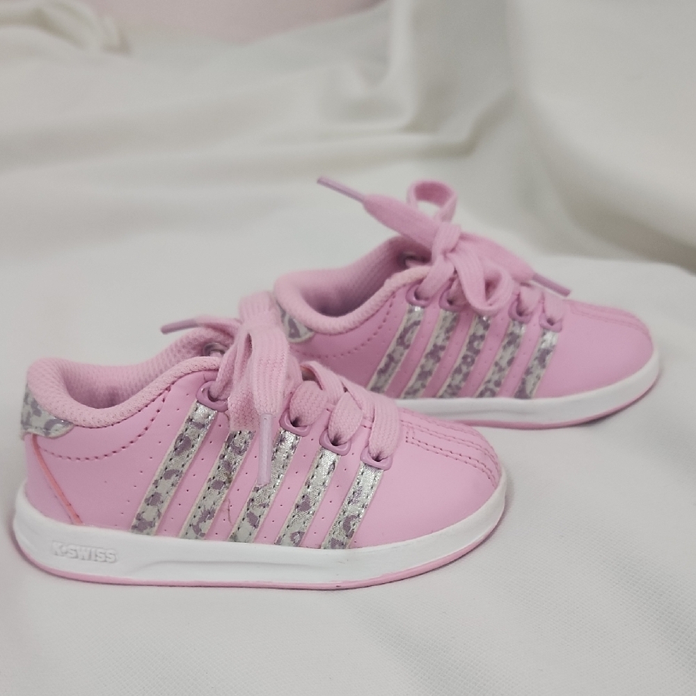 K Swiss Shoes Size: 5